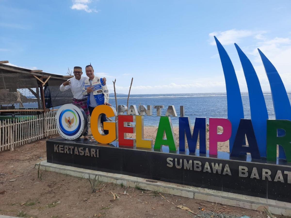 Boneputeh Homestay Taliwang Exteriör bild