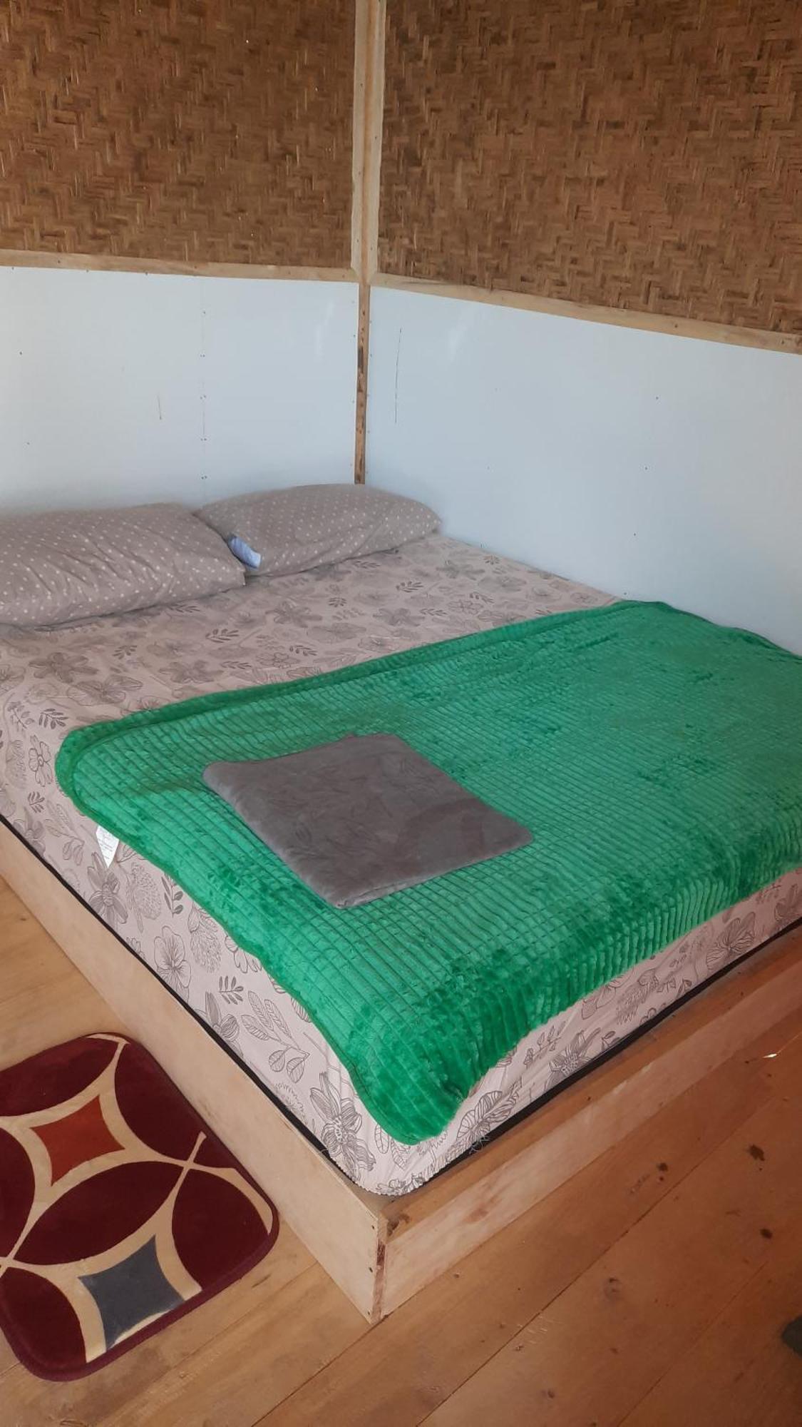 Boneputeh Homestay Taliwang Exteriör bild