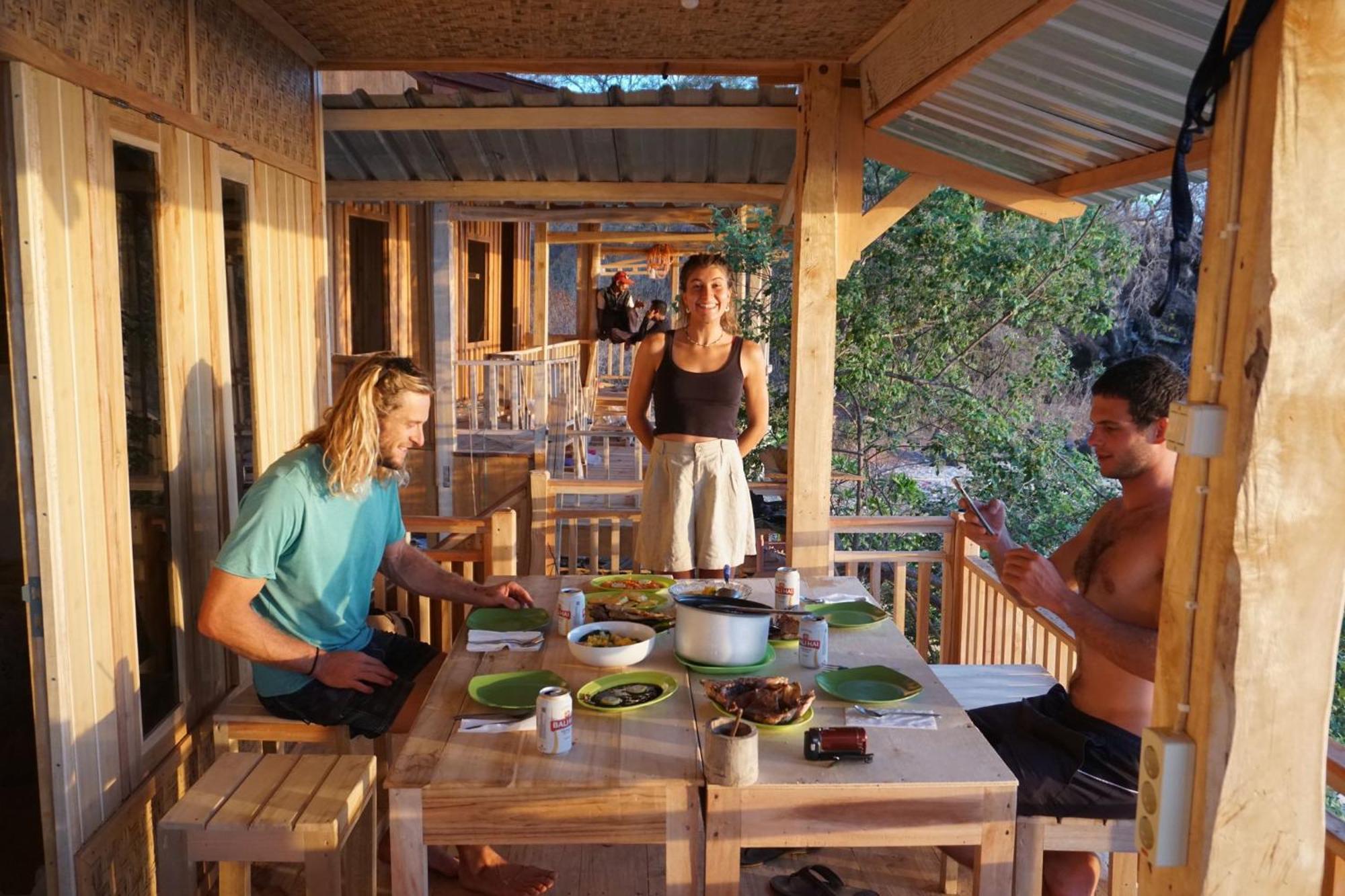 Boneputeh Homestay Taliwang Rum bild